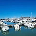 Apartman En Frente Al Puerto! *