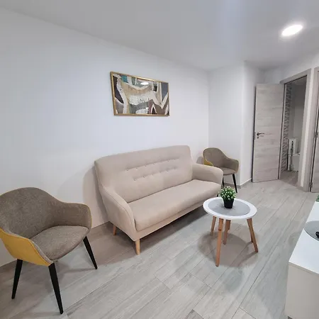 Apartment En Frente Al Puerto! *